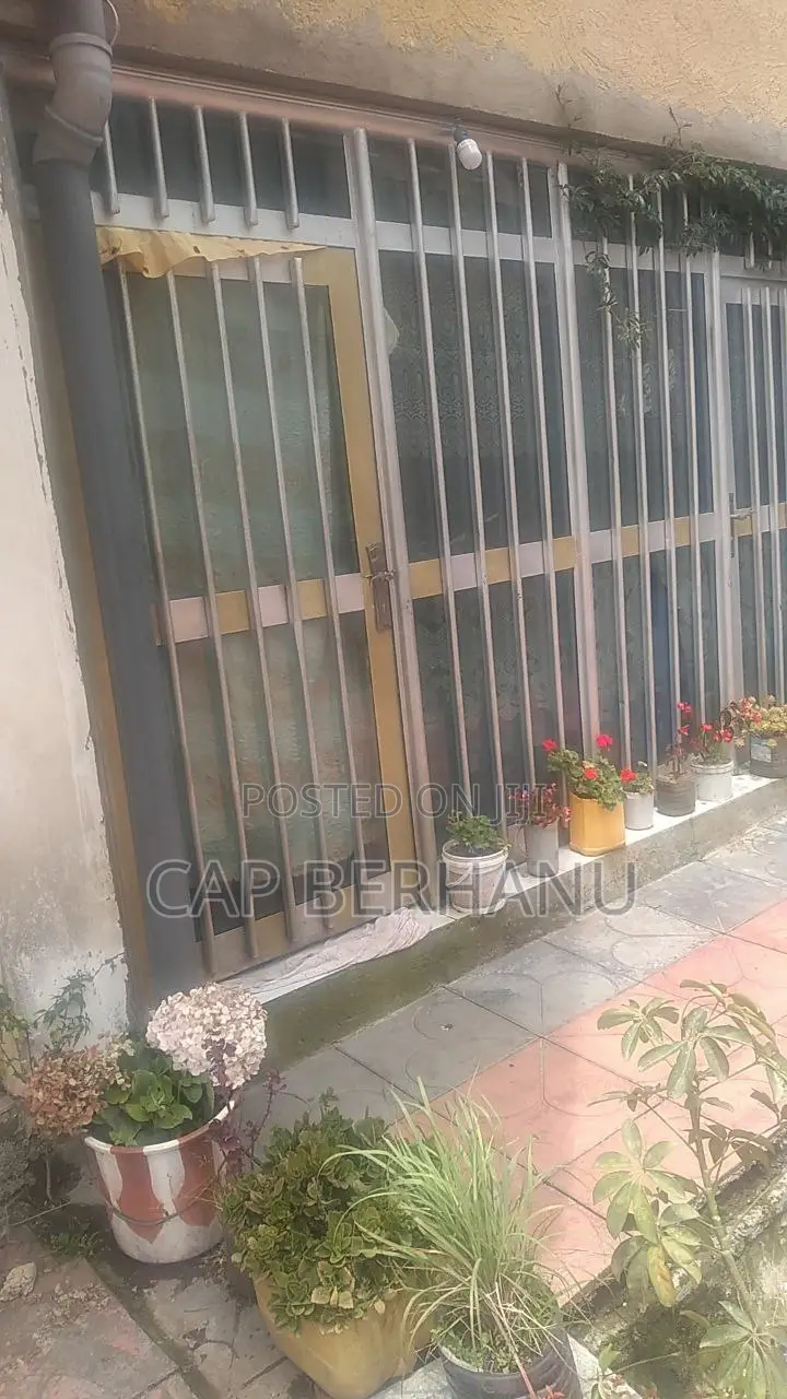 Condominum Shop for Sell Negd Suk