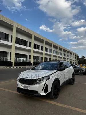 Peugeot 5008 2022 White