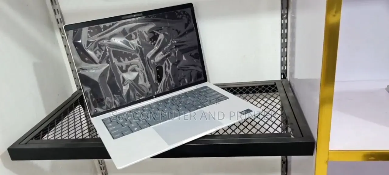 New Laptop HP EliteBook 1040 16GB Intel Core i7 SSD 512GB