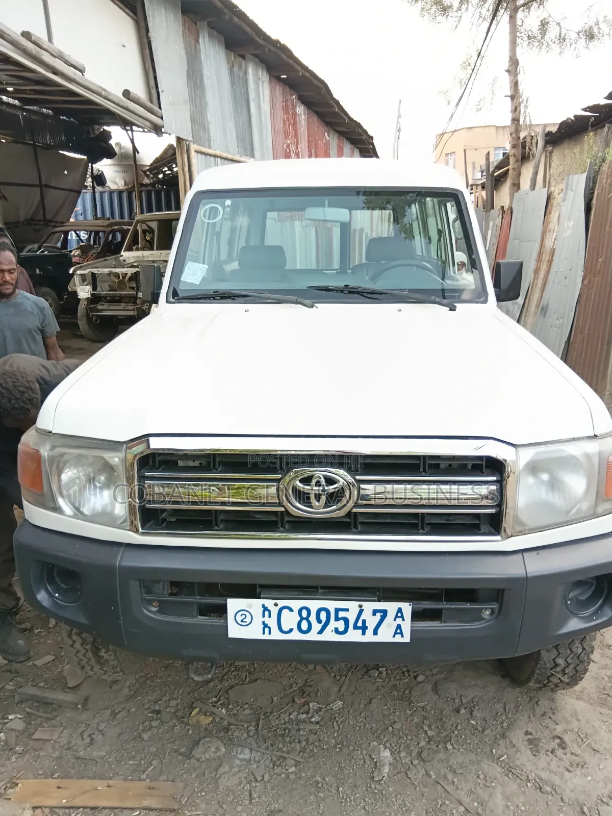 Toyota Land Cruiser 2013 White