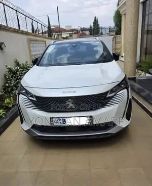 Peugeot 5008 2022 White