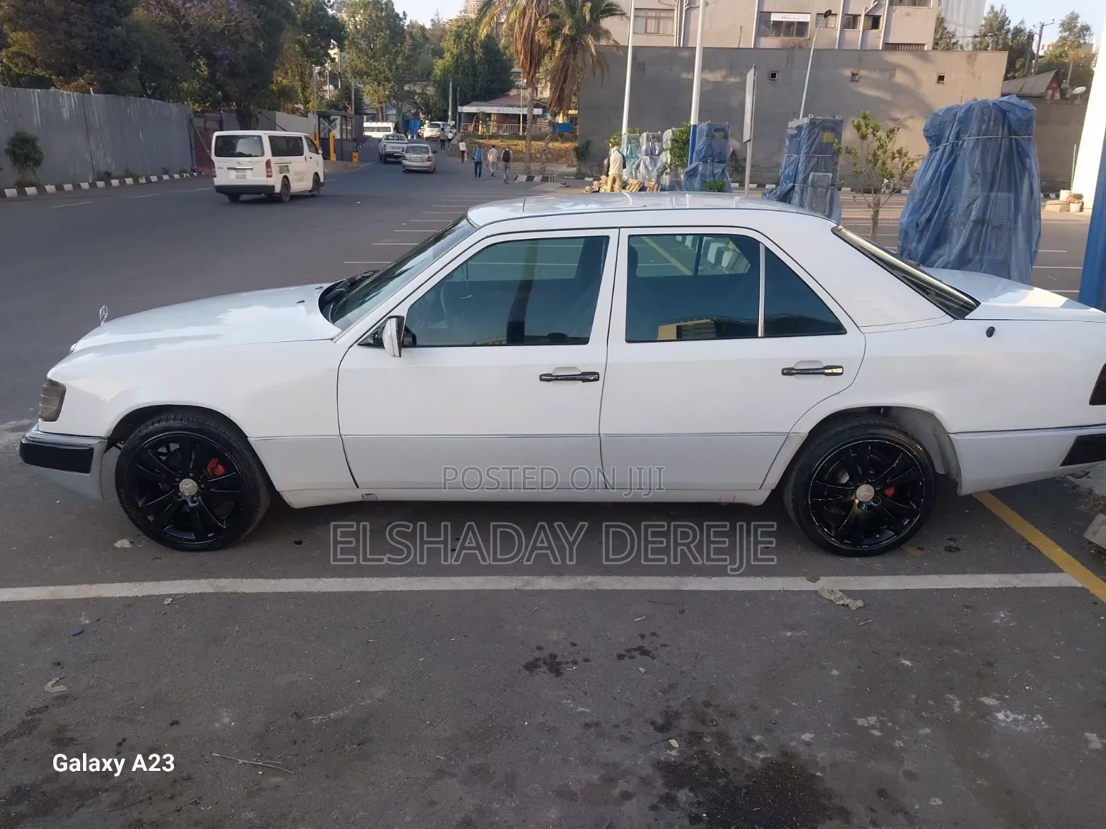 Mercedes-Benz 230E 1994 White