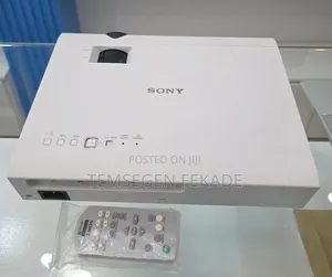 Sony Projector Model Name VPL-Dx100 With Bag Rem