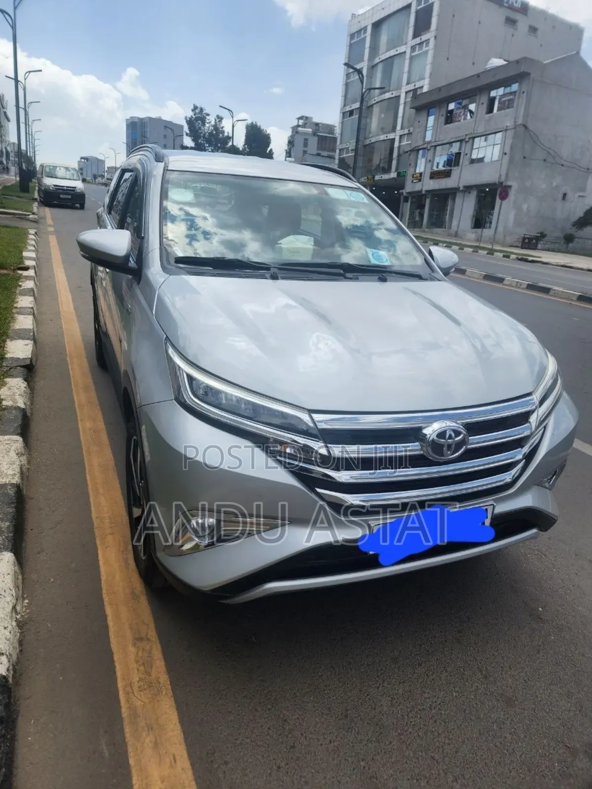 Toyota Rush 2022 Silver