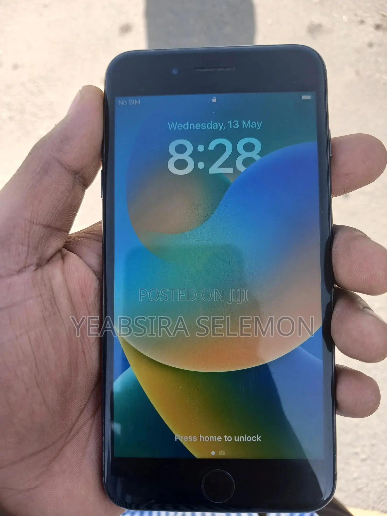 Apple iPhone 8 Plus 64 GB Black