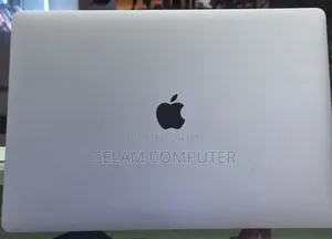 New Laptop Apple MacBook Pro 2017 16GB Intel Core i7 SSD 512GB