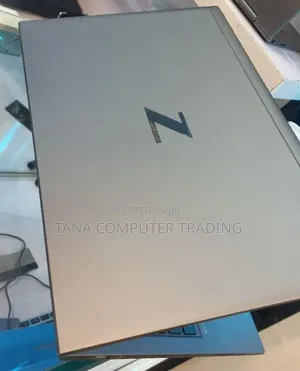 New Laptop HP ZBook Studio G8 32GB Intel Core i9 SSD 512GB