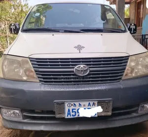 Toyota HiAce 2007 White