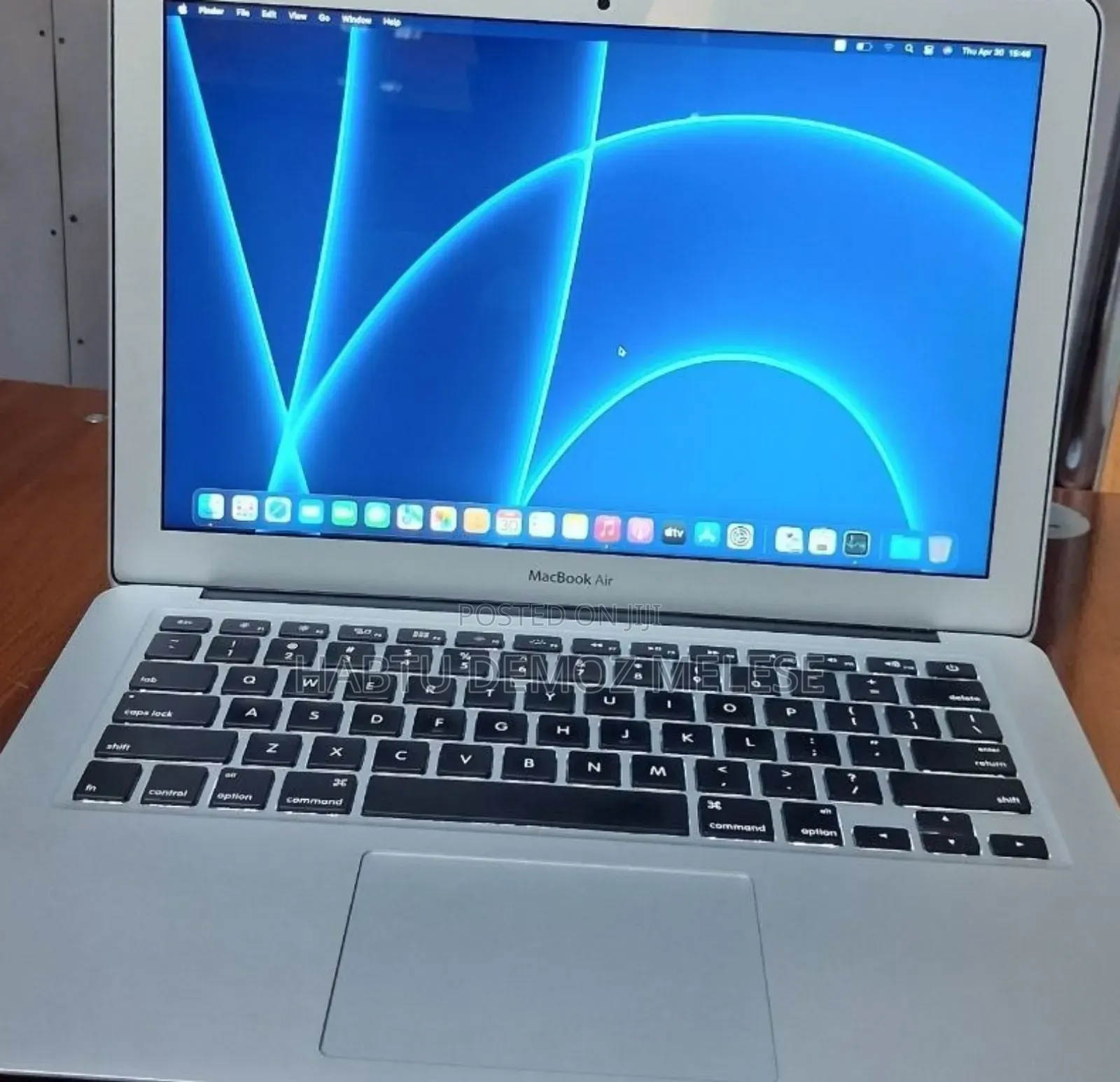 New Laptop Apple MacBook Air 2015 8GB Intel Core i5 SSD 256GB