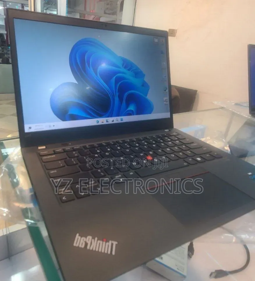 New Laptop Lenovo ThinkPad T14 16GB Intel Core i5 SSD 512GB