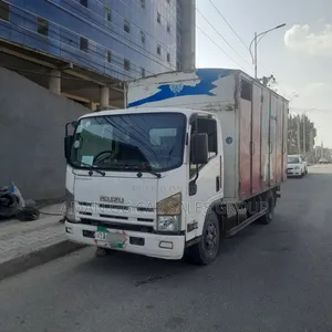 Isuzu. Be Container 2016 Whtie