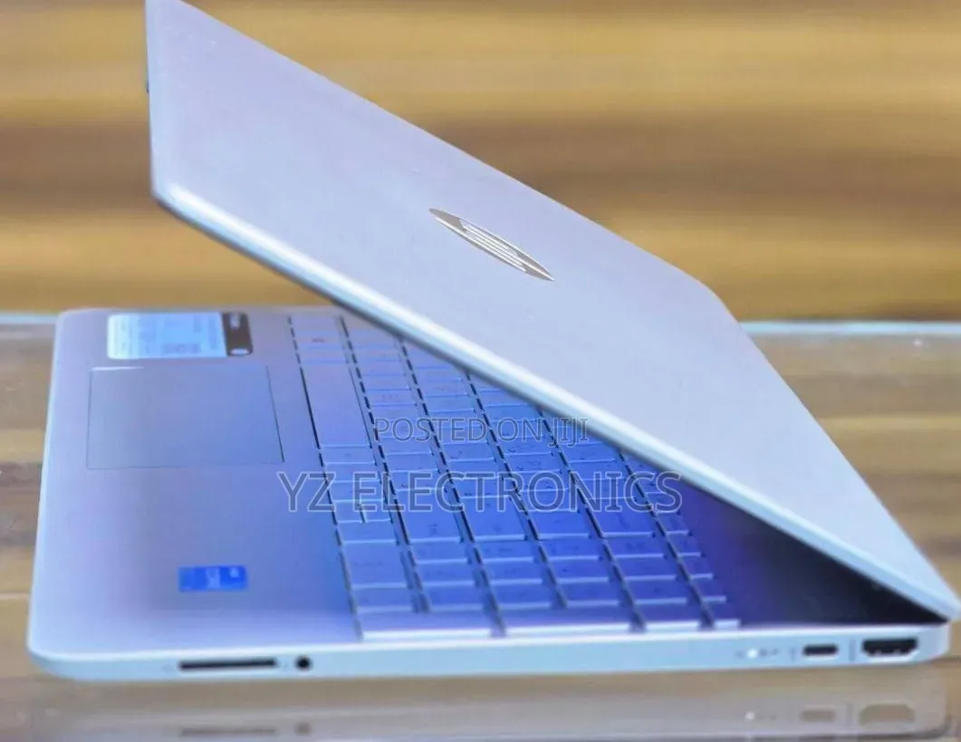 New Laptop HP Stream Notebook 8GB Intel Core i3 SSD 256GB