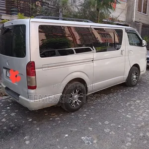 Toyota HiAce 2007 Silver