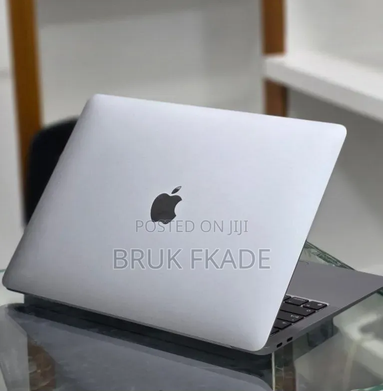 New Laptop Apple MacBook Air 2020 M1 8GB Apple M1 SSD 256GB