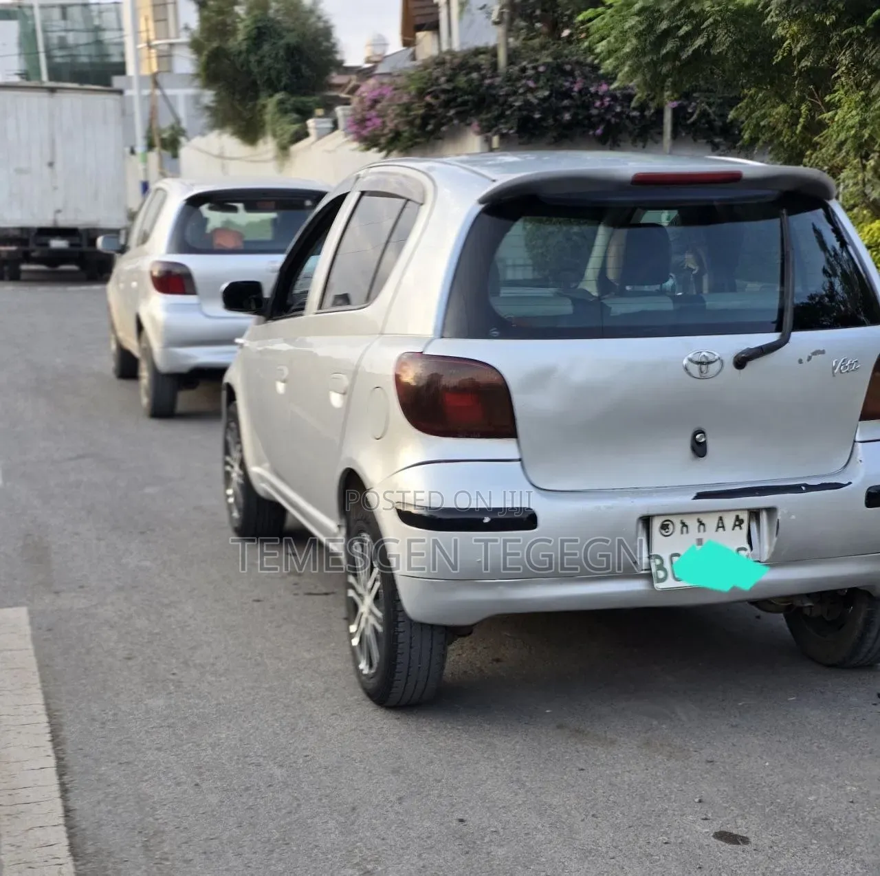 Toyota Vitz 2002 Silver