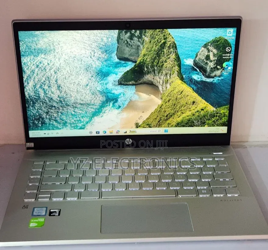 New Laptop HP Pavilion 15 8GB Intel Core i5 SSD 1T