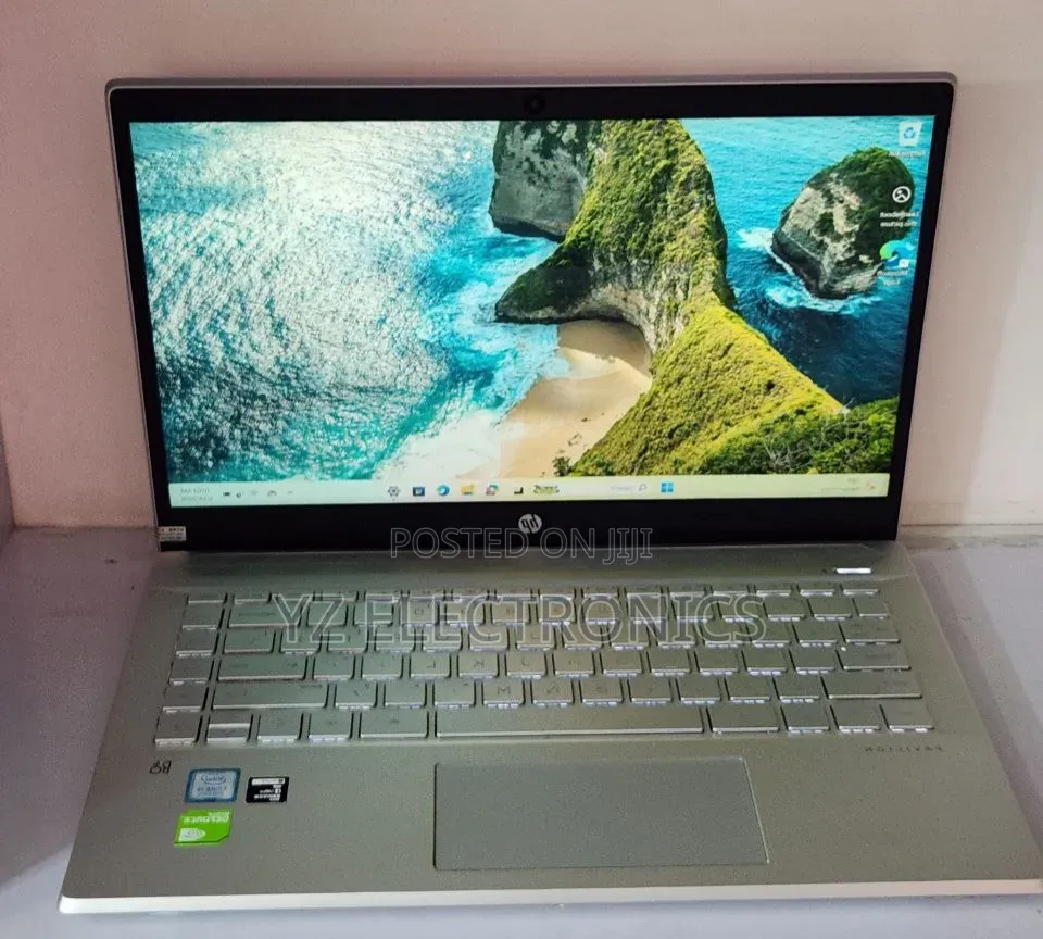 New Laptop HP Pavilion 15 8GB Intel Core i5 SSD 1T