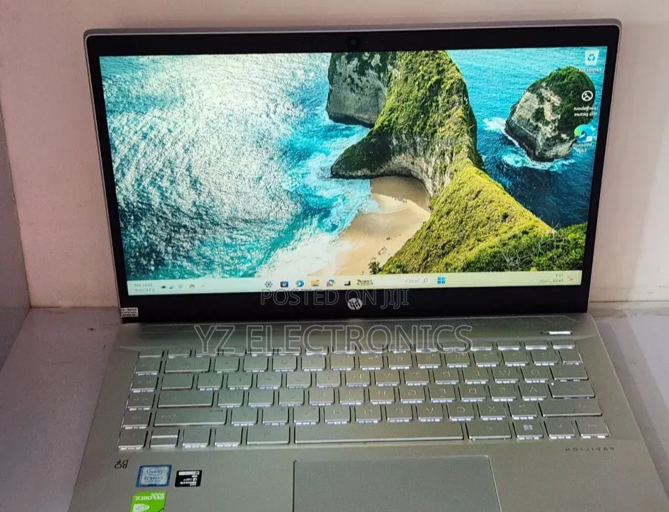 New Laptop HP Pavilion 15 8GB Intel Core i5 SSD 1T