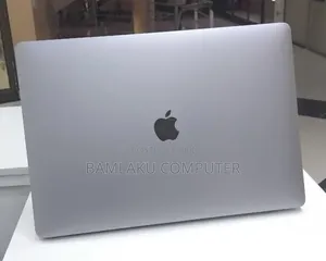 New Laptop Apple MacBook Pro 2017 16GB Intel Core i7 SSD 512GB