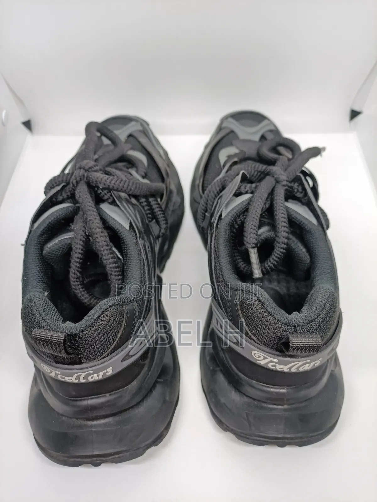 Tcellers Black Track Sneakers