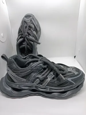 Tcellers Black Track Sneakers