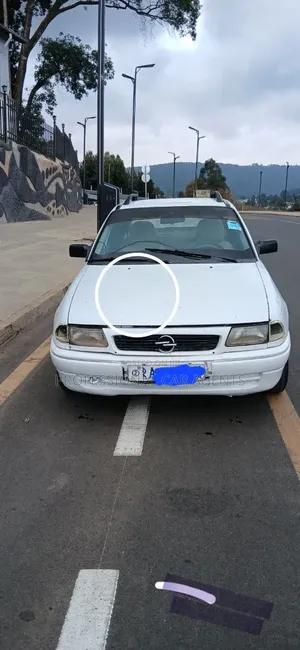 Opel Astra 1998 White