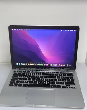 New Laptop Apple MacBook Pro 2015 16GB Intel Core i7 SSD 512GB