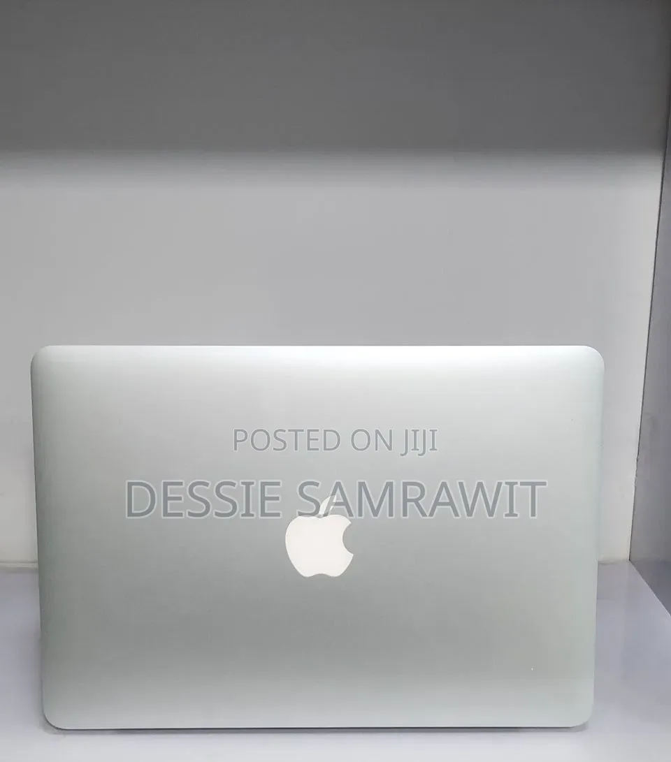 New Laptop Apple MacBook Pro 2015 16GB Intel Core i7 SSD 512GB