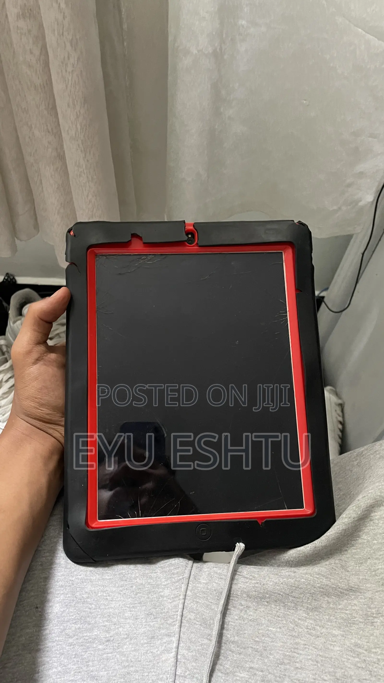 Apple iPad 2 Wi-Fi 16 GB Gray
