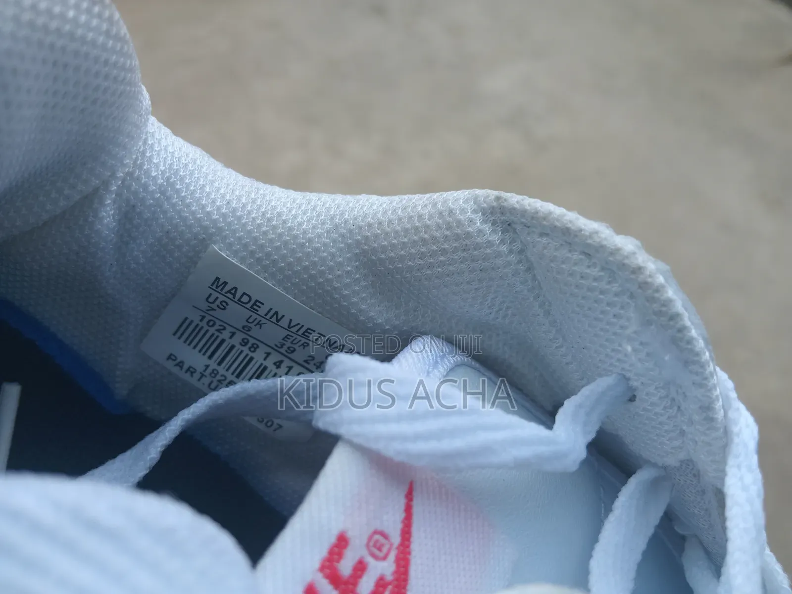 Nike Sneaker