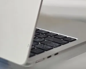 New Laptop Apple MacBook Air 2025 M4 13-inch 16GB Apple M4 SSD 256GB
