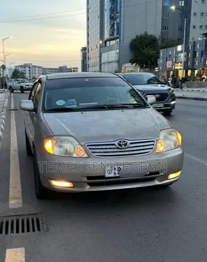 Toyota Corolla 2003 Gold