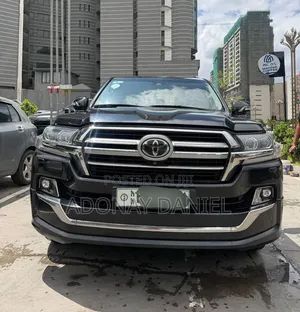 Toyota Land Cruiser 4.5 V8 VXR 2020 Black