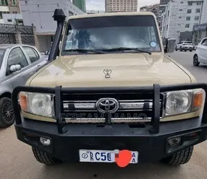 Toyota Land Cruiser 2013 Beige