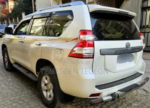 Toyota Land Cruiser 2015 White