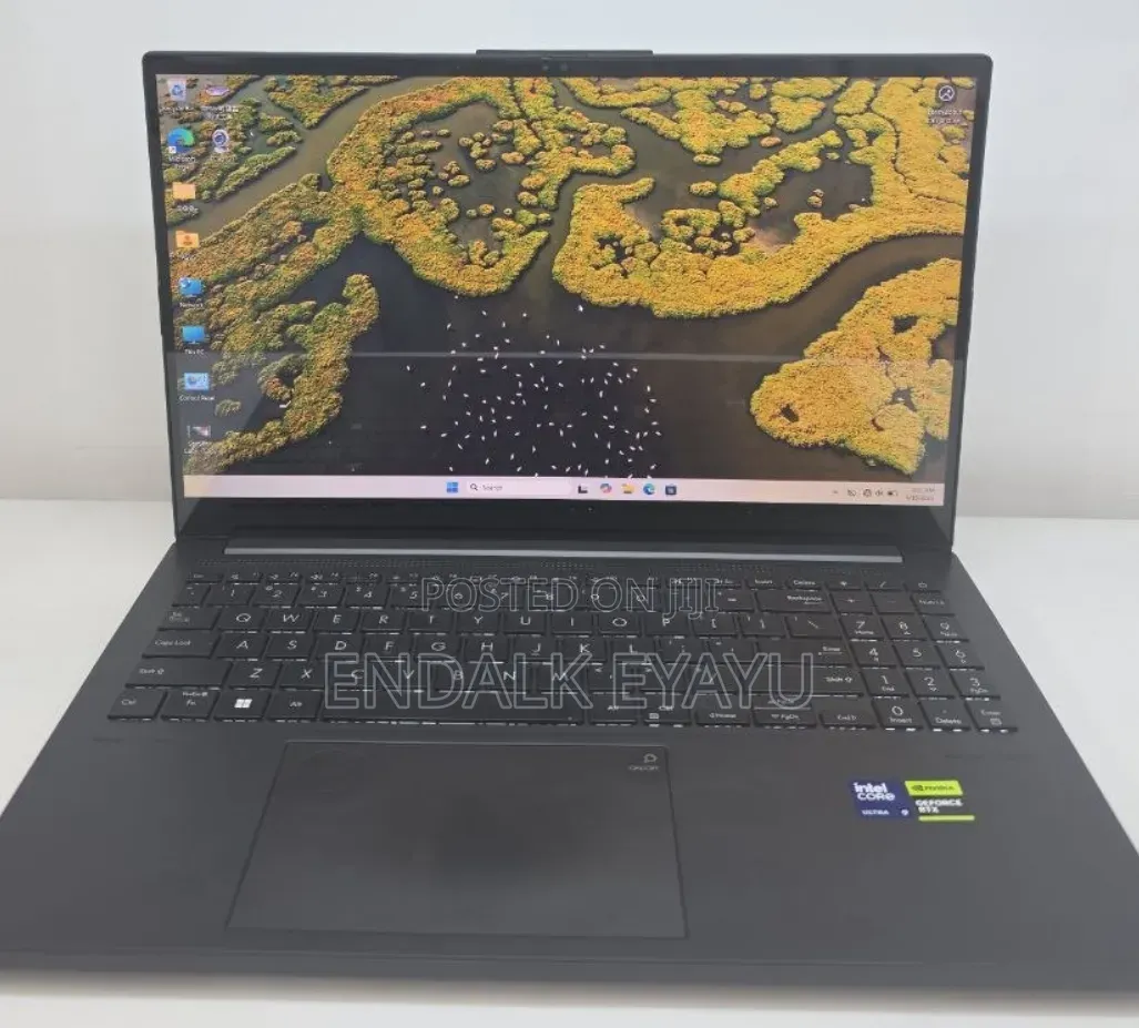 New Laptop Asus VivoBook 15 X505BA 16GB Intel Core Ultra 9 SSD 512GB