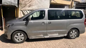 Hyundai H1 2020 Gray