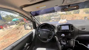 Hyundai H1 2020 Gray