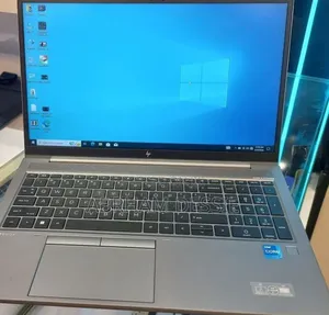 New Laptop HP 32GB Intel Core i9 SSD 512GB