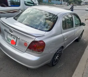 Toyota Platz 2004 Silver