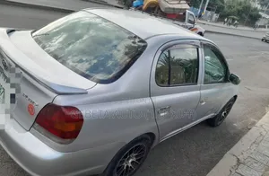 Toyota Platz 2004 Silver