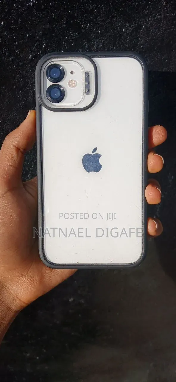 Apple iPhone 11 64 GB White