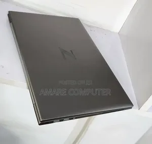 New Laptop HP ZBook Firefly G8 16GB Intel Core i7 SSD 512GB