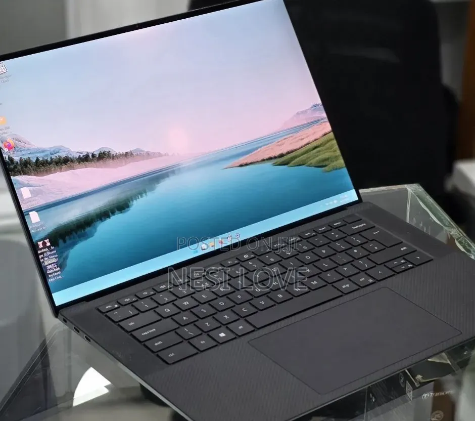 New Laptop Dell Precision 5550 16GB Intel Core i7 SSD 512GB