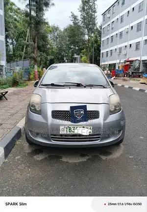Toyota Yaris 2007 Gray