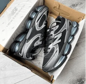 New Balance Abzorb 2000