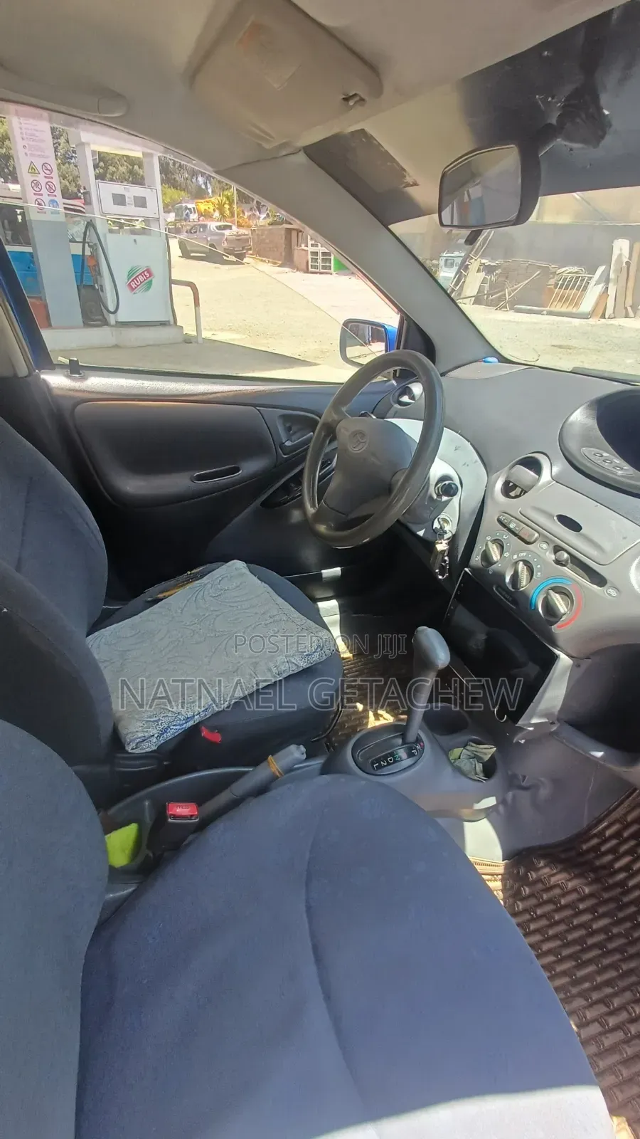 Toyota Vitz 2002 Blue