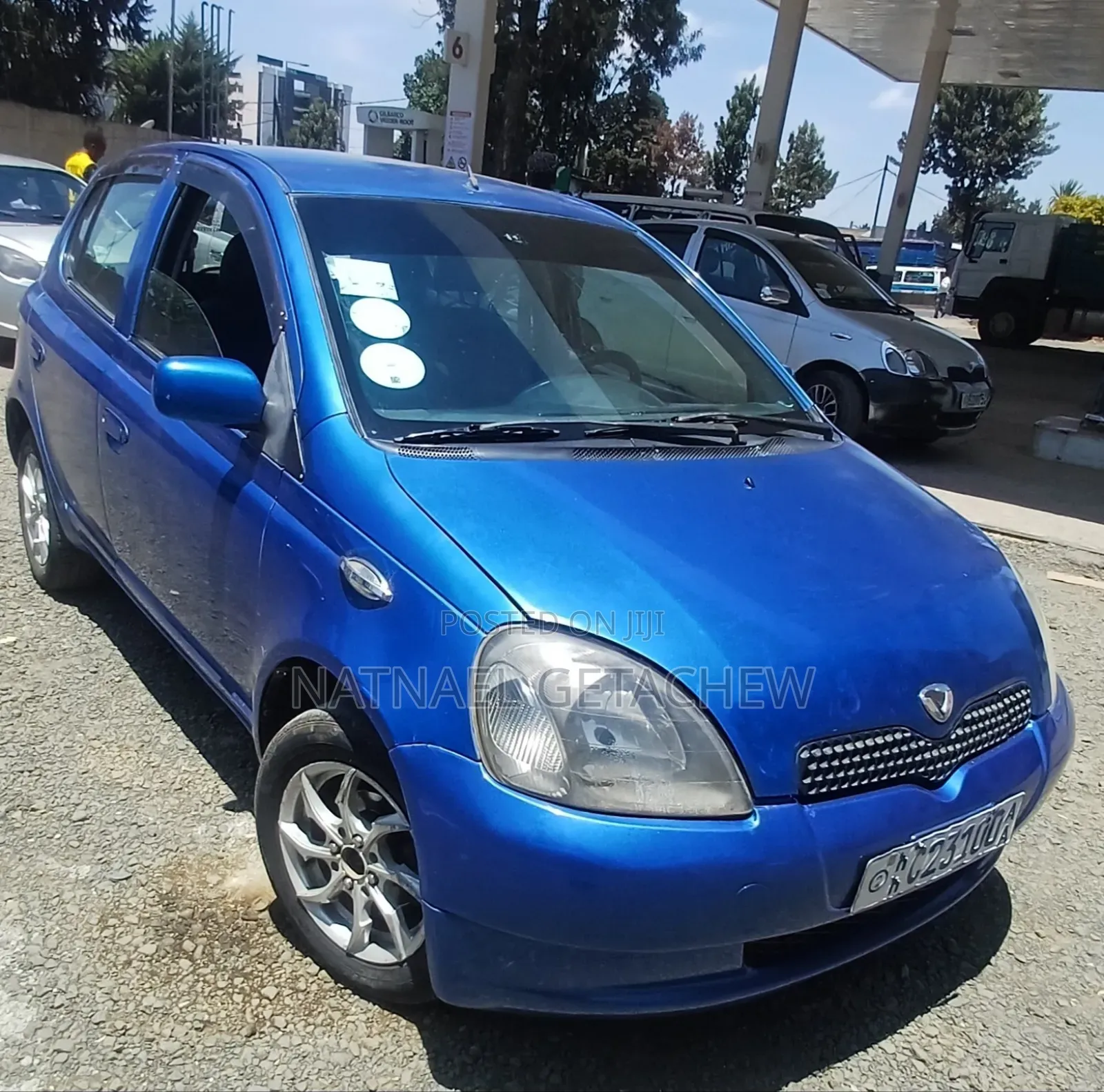 Toyota Vitz 2002 Blue
