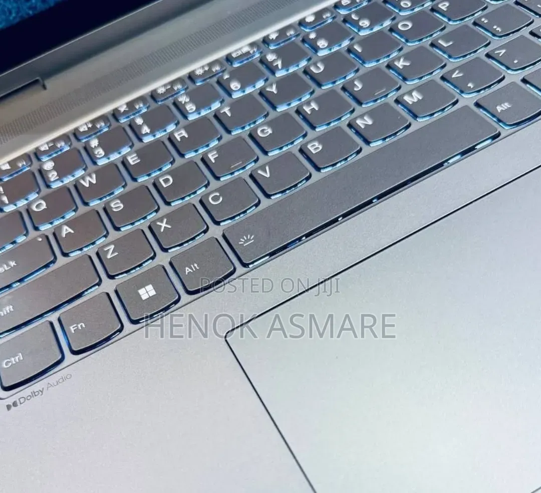 New Laptop Lenovo Yoga 7i 16GB AMD Ryzen 7 SSD 512GB