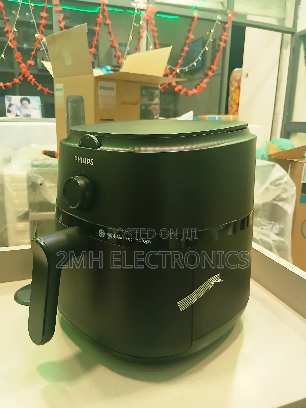 Philips Air Fryer 4.2l– Healthy Frying (Oil-Free)